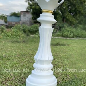 Mô hình quân hậu chất liệu composite