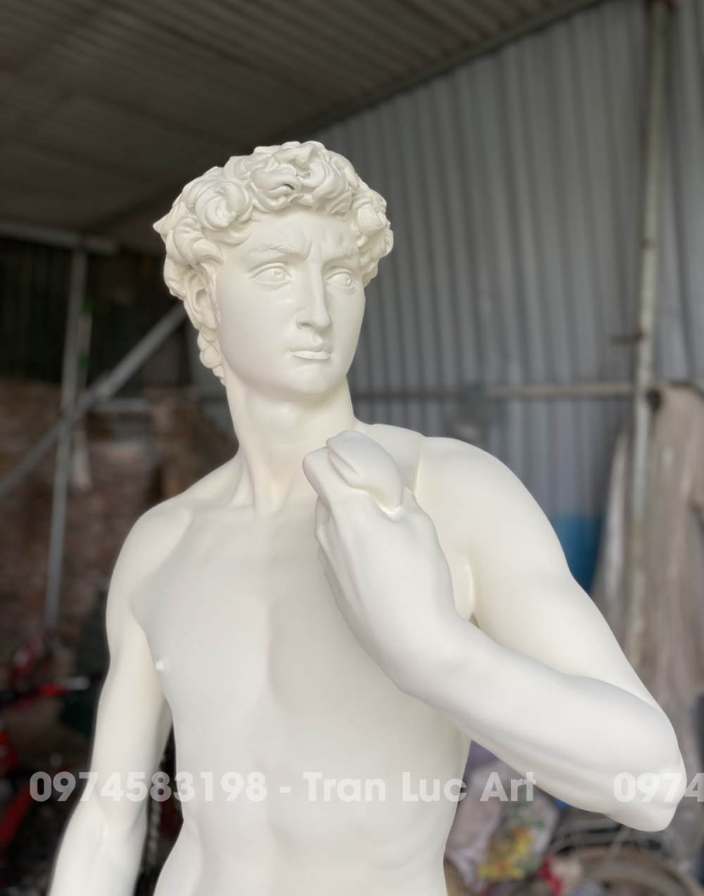 Tượng David chất liệu composite