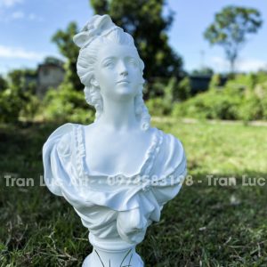 Tượng trang trí cô gái Pháp chất liệu composite