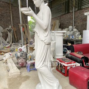 Tượng phục hưng nữ thần Hebe