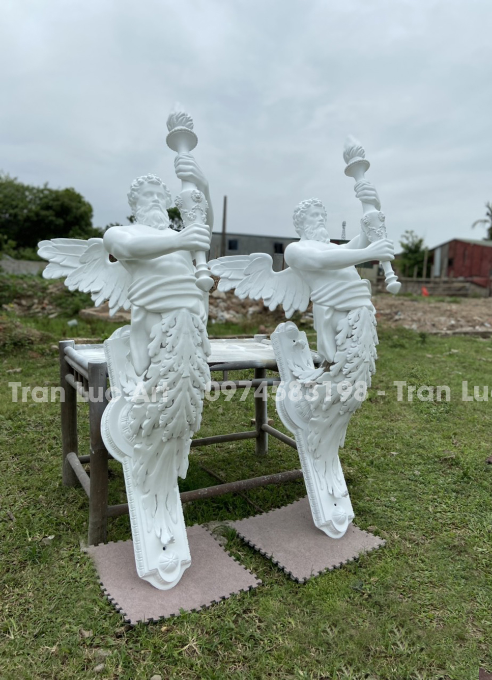 Khách hàng có thể sơn màu theo yêu cầu