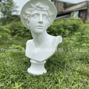 Tượng thần Hermes sẵn tại xưởng Điêu Khắc Trần Lực